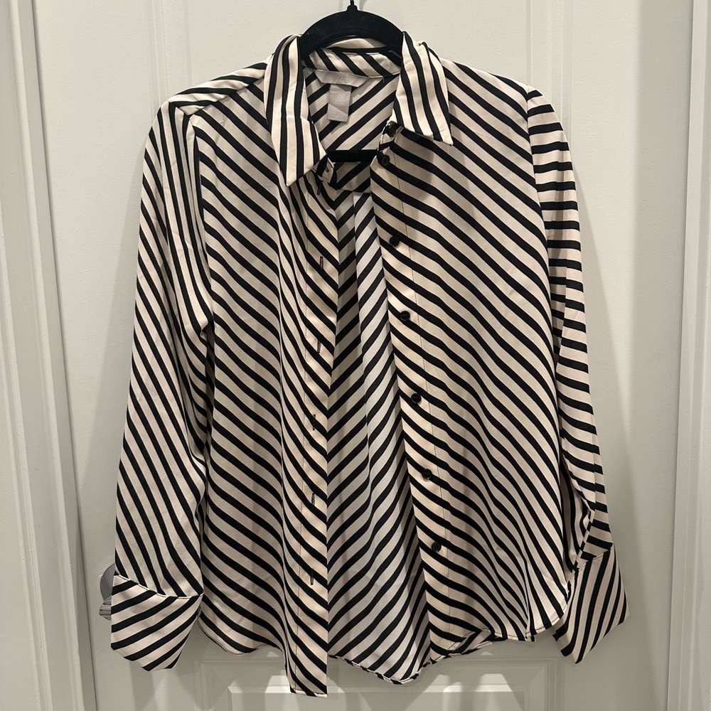 H&M Black and White Striped Top
